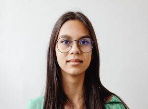 How to Wear Zahongdos for Round Eyes